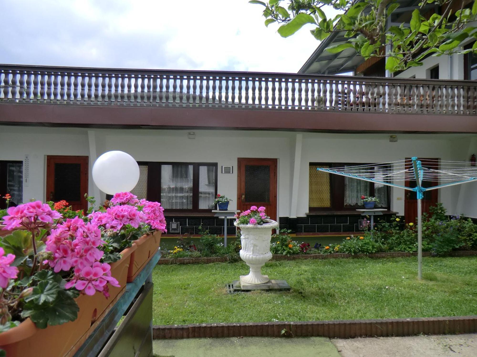 Pension Villa Broedel Bad Blankenburg Exterior photo